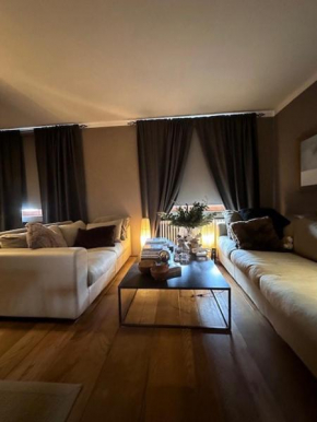 Cosy Penthouse Central Village